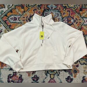 Women’s NWT off white 1/4 zip pullover hoodie • size large